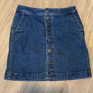 LOFT BUTTON FRONT DENIM SKIRT